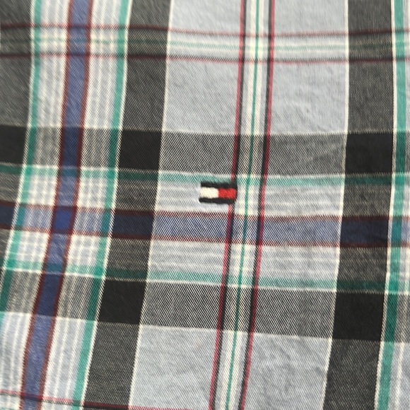 Cotton button down Tommy Hilfiger! - Picture 4 of 4